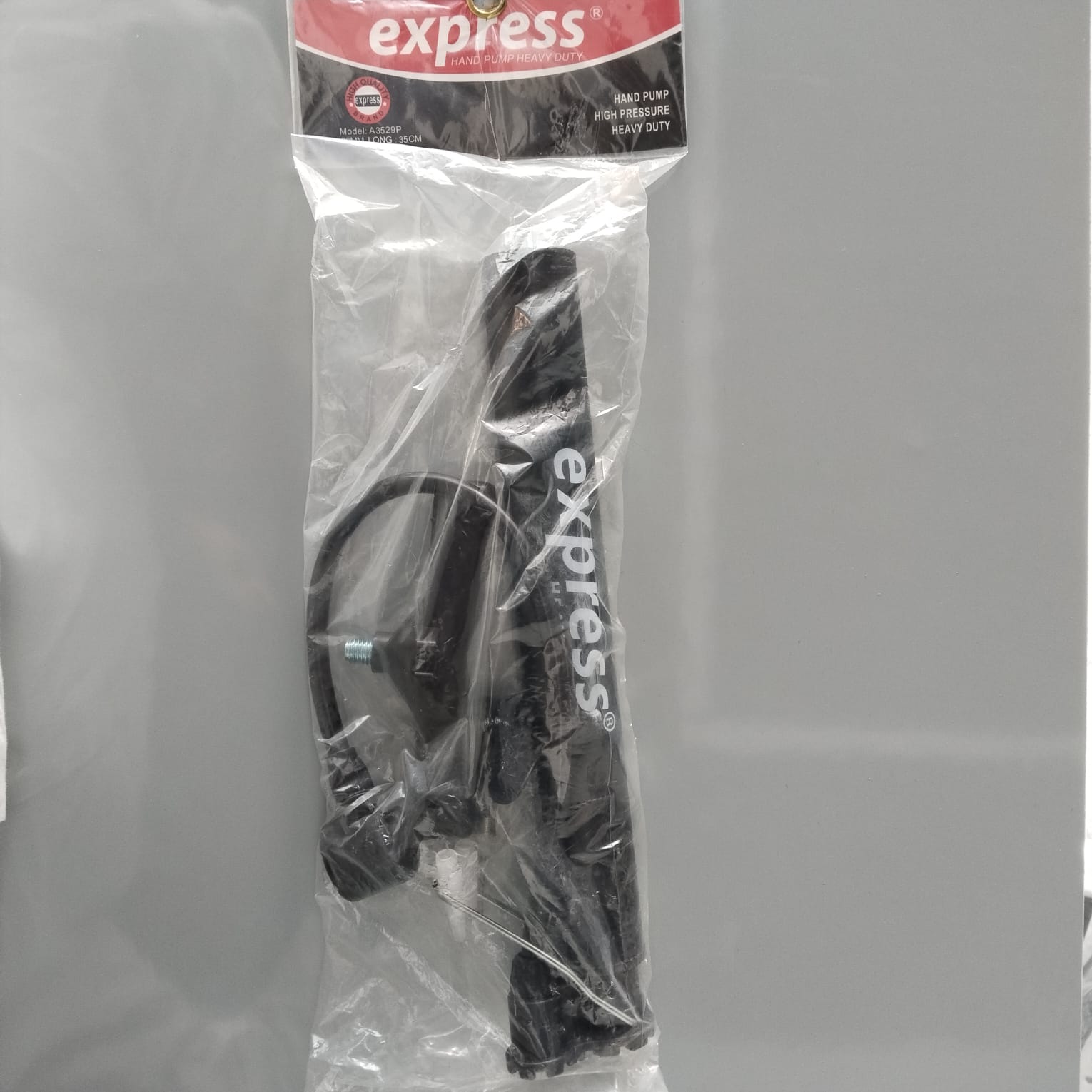 Express hand pump